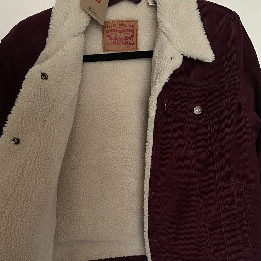Levi's Women's Deep Red Sherpa Jean Jacket - Picture 2 of 3